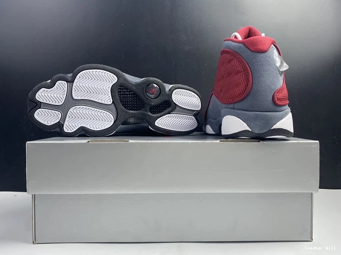 Grey 13 414571- 1161 Retro Red Jordan GoAnywhere Flint Gym 6715 0606